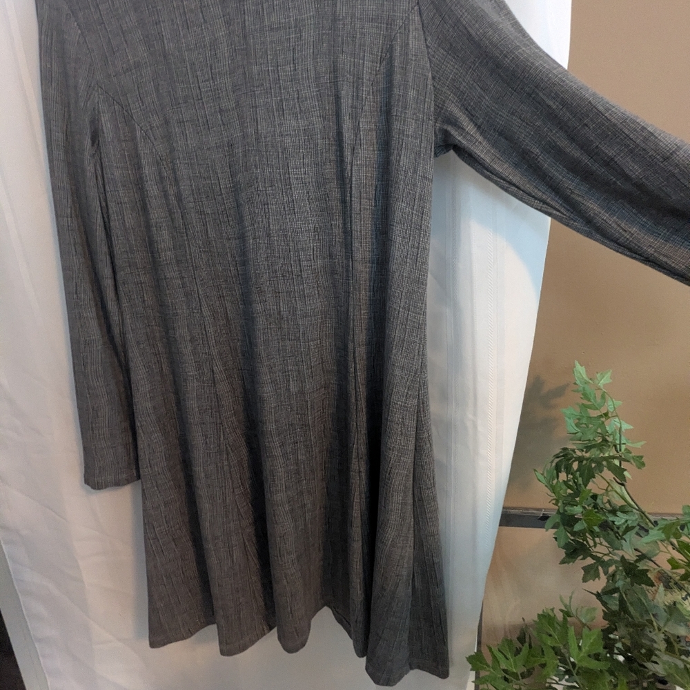 Lila Rose Charcoal Long Sleeve Dress. Size Large. - Picture 3 of 6